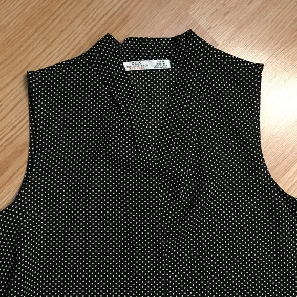 DEX Polka Dot Sleeveless Blouse - Picture 7 of 7